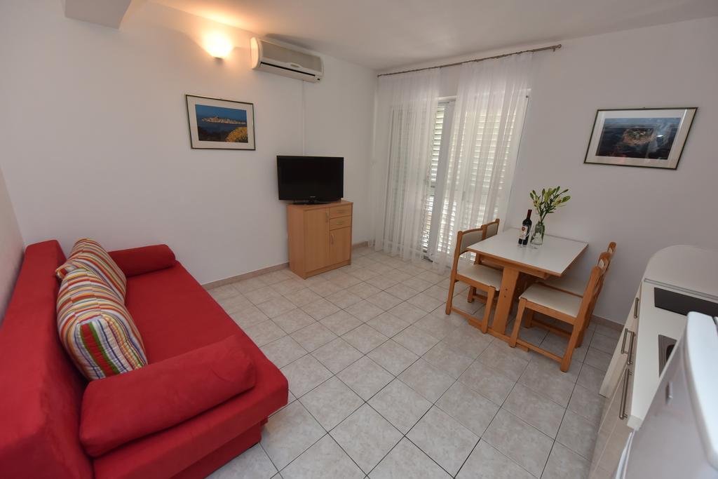Apartment Pralija