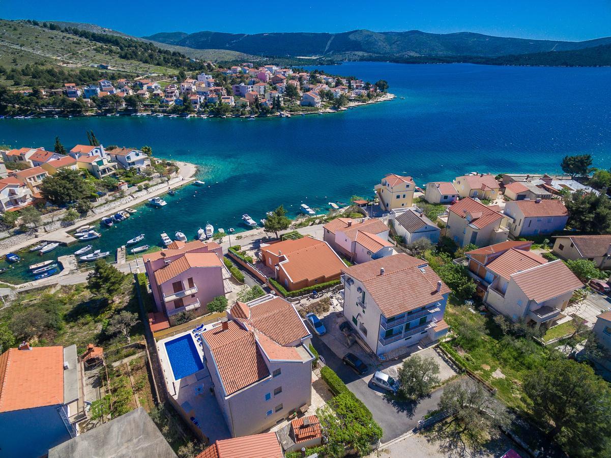 Pralija Apartma *
