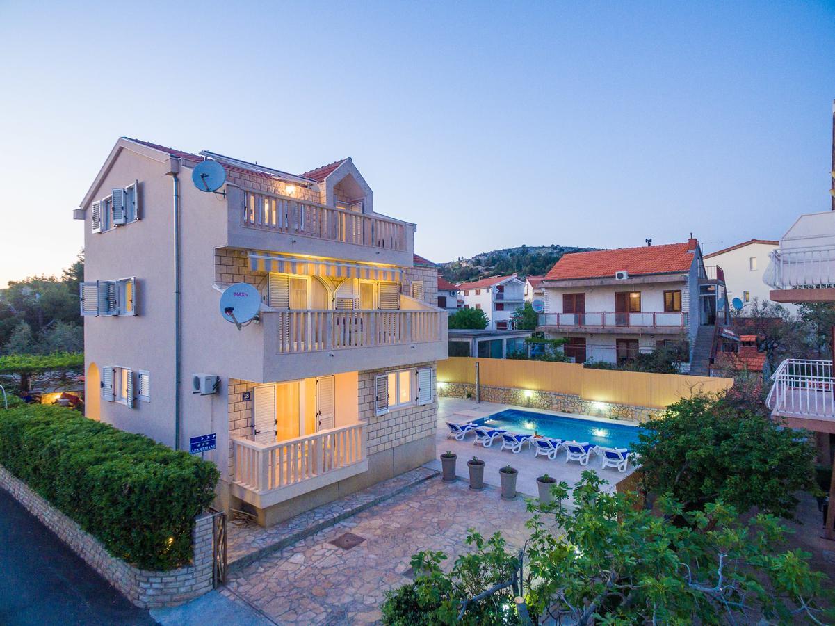Apartment Pralija